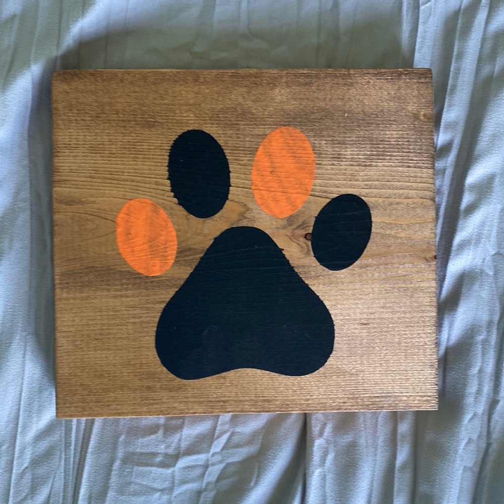 Bulldog Print Wooden Decoration
